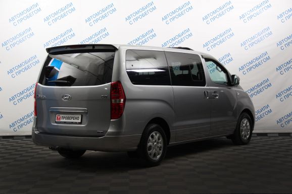 Hyundai Grand Starex, 2.5 л, АТ, 2013 фото 5