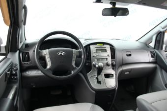 Hyundai Grand Starex, 2.5 л, АКПП, 2013 фото 7