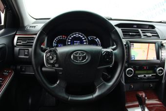 Toyota Camry, 2.5 л, АКПП, 2013 фото 8