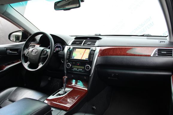 Toyota Camry, 2.5 л, АТ, 2013 фото 9