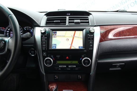 Toyota Camry, 2.5 л, АТ, 2013 фото 10