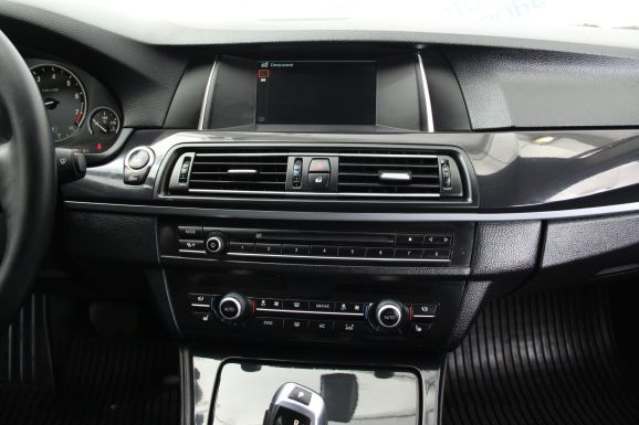 BMW 5 серии 520i, 2.0 л, АТ, 2015 фото 10