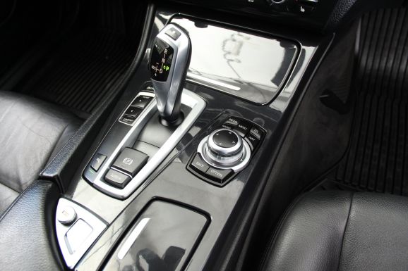 BMW 5 серии 520i, 2.0 л, АТ, 2015 фото 12