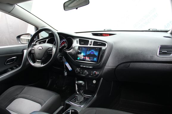 Kia Ceed Luxe, 1.6 л, АТ, 2012 фото 9