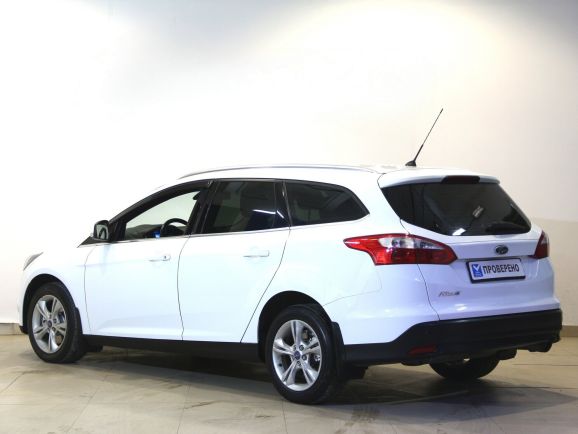 Ford Focus, 1.6 л, Робот, 2014 фото 5