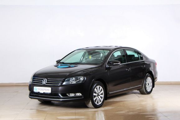 Volkswagen Passat, 1.8 л, Робот, 2013 фото 3