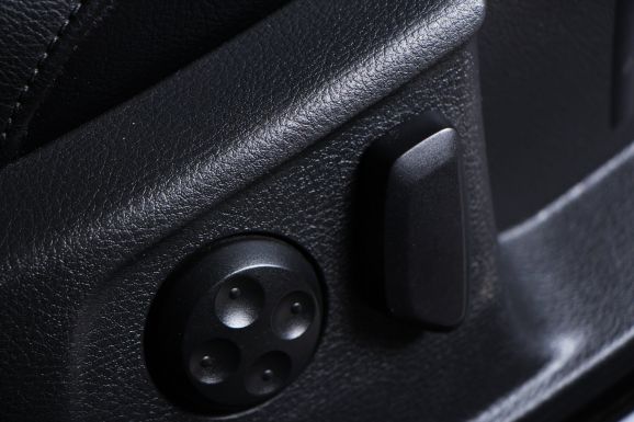 Volkswagen Passat, 1.8 л, Робот, 2013 фото 2