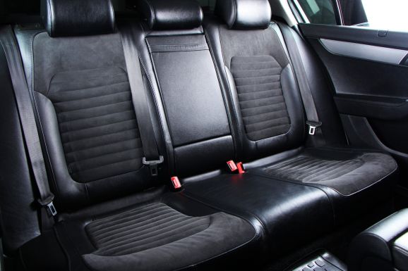 Volkswagen Passat, 1.8 л, Робот, 2013 фото 1