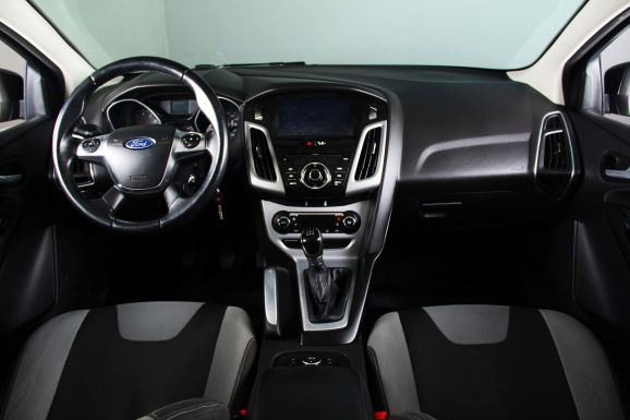 Ford Focus, 1.6 л, МТ, 2013 фото 8