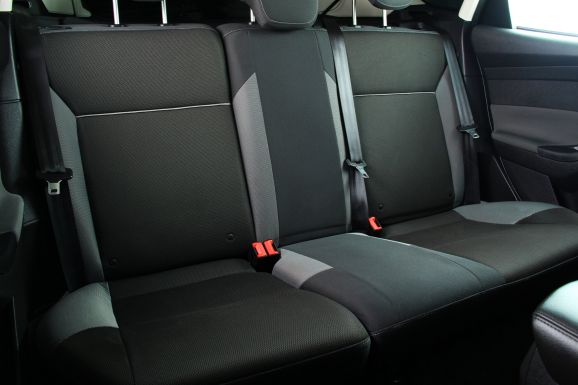 Ford Focus, 1.6 л, Робот, 2013 фото 1