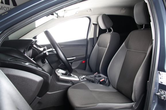 Ford Focus, 1.6 л, МТ, 2012 фото 8