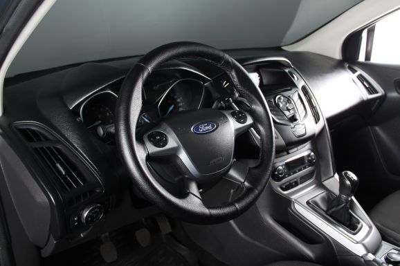 Ford Focus, 1.6 л, МТ, 2012 фото 9