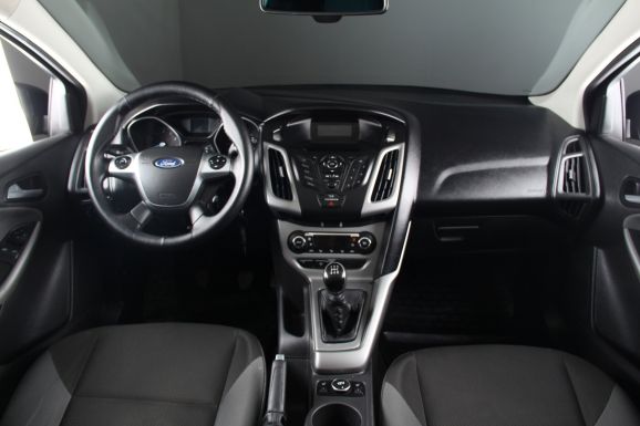 Ford Focus, 1.6 л, МТ, 2012 фото 10