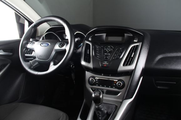 Ford Focus, 1.6 л, МТ, 2012 фото 12