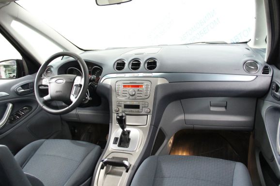 Ford Galaxy, 2.0 л, АТ, 2009 фото 9