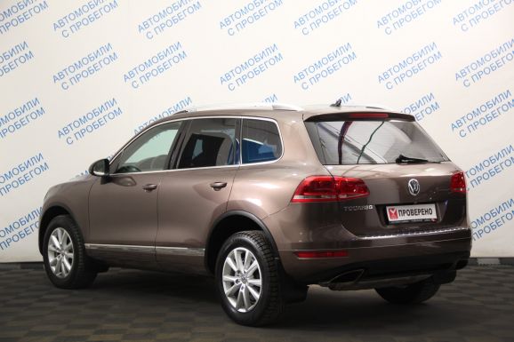 Volkswagen Touareg, 3.0 л, АТ, 2012 фото 5