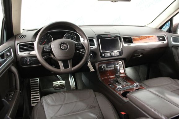 Volkswagen Touareg, 3.0 л, АТ, 2012 фото 7