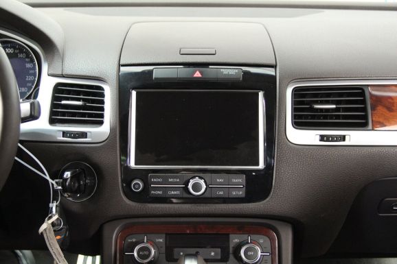 Volkswagen Touareg, 3.0 л, АТ, 2012 фото 10