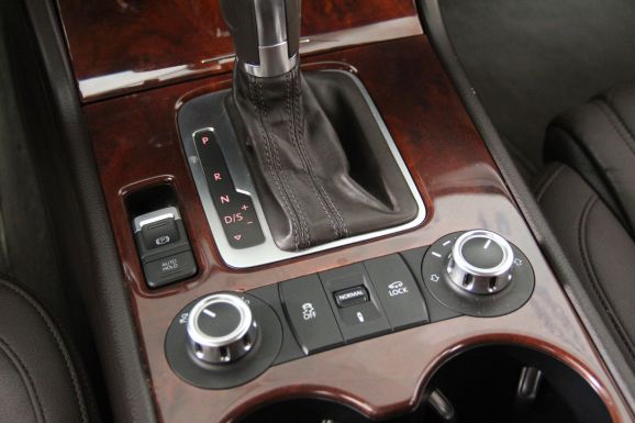 Volkswagen Touareg, 3.0 л, АТ, 2012 фото 12