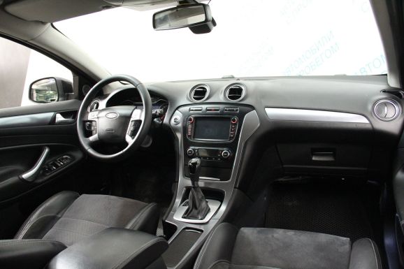 Ford Mondeo, 2.0 л, Робот, 2012 фото 9