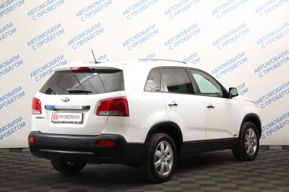Kia Sorento, 2.4 л, АТ, 2010 фото 5