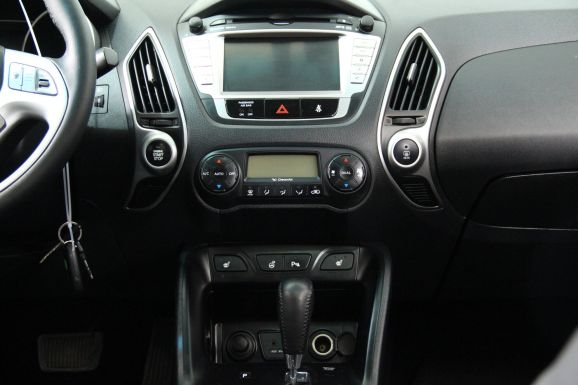 Hyundai ix35, 2.0 л, АТ, 2012 фото 11