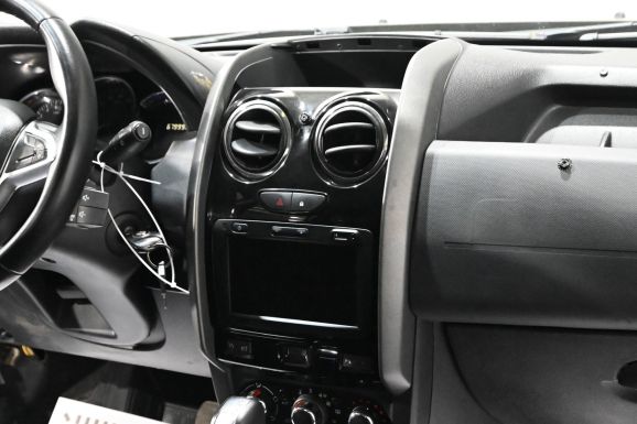 Renault Duster, 2.0 л, АТ, 2019 фото 9