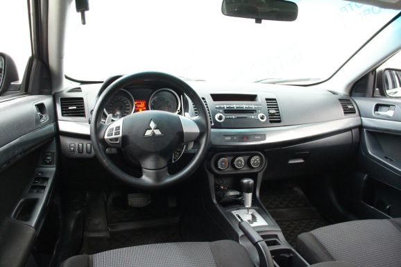 Mitsubishi Lancer, 1.8 л, Вариатор, 2010 фото 7