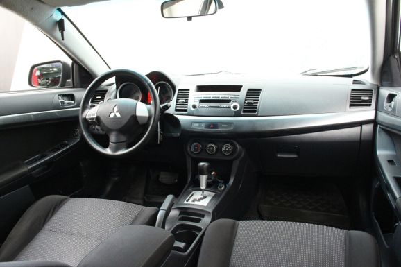 Mitsubishi Lancer, 1.8 л, Вариатор, 2010 фото 9