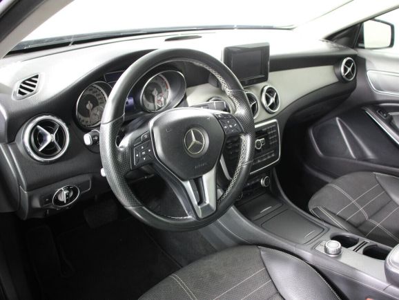 Mercedes-Benz GLA, 2.1 л, Робот, 2016 фото 8