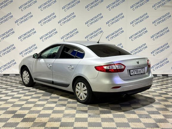 Renault Fluence, 1.6 л, МТ, 2012 фото 5