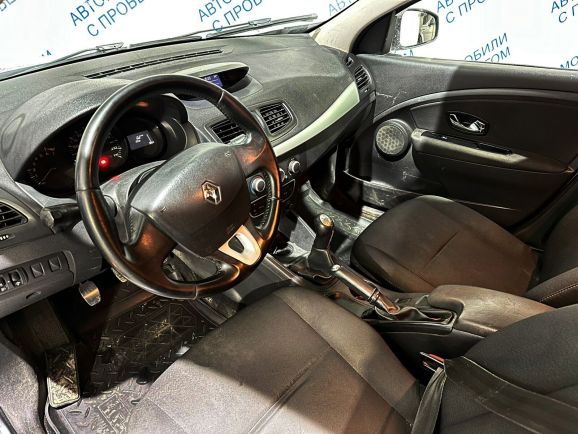 Renault Fluence, 1.6 л, МТ, 2012 фото 7