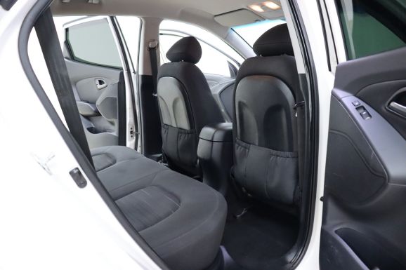 Hyundai ix35, 2.0 л, АТ, 2014 фото 7