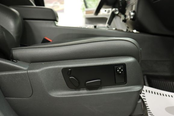 Volkswagen Touareg, 3.0 л, АТ, 2007 фото 11