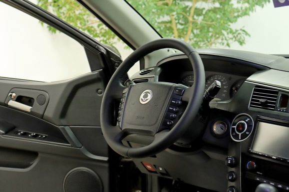 SsangYong Kyron, 2.0 л, АТ, 2012 фото 10