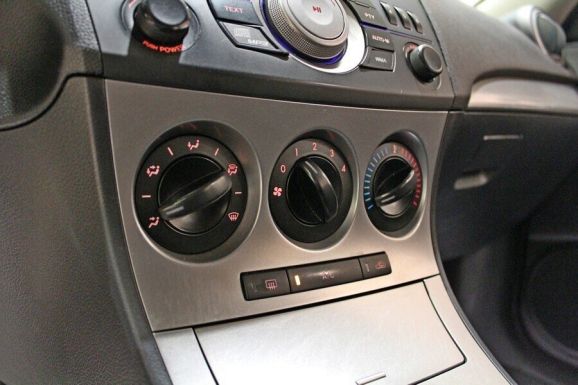 Mazda 3, 1.6 л, АТ, 2011 фото 1