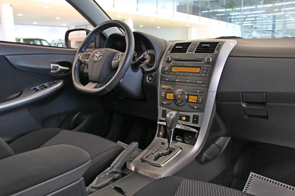 Toyota Corolla, 1.6 л, АТ, 2012 фото 7