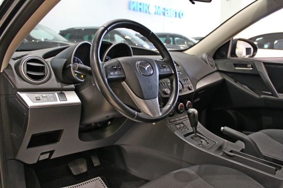 Mazda 3, 1.6 л, АТ, 2013 фото 2