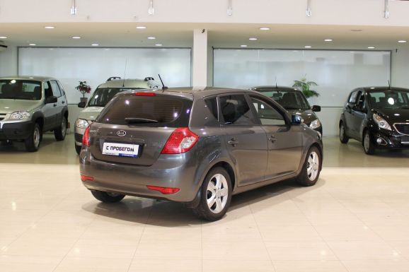 Kia Ceed, 1.6 л, АТ, 2010 фото 6