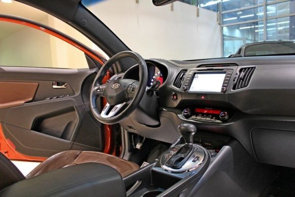 Kia Sportage, 2.0 л, АТ, 2011 фото 7