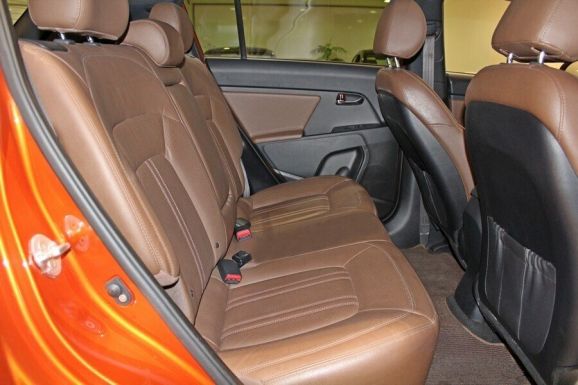Kia Sportage, 2.0 л, АТ, 2011 фото 8