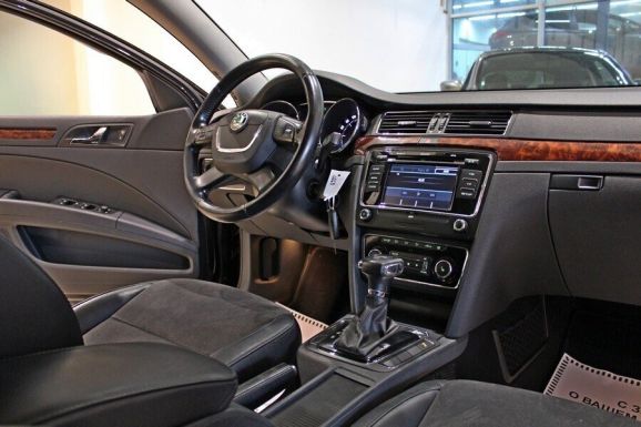 Skoda Superb, 1.8 л, АТ, 2011 фото 7