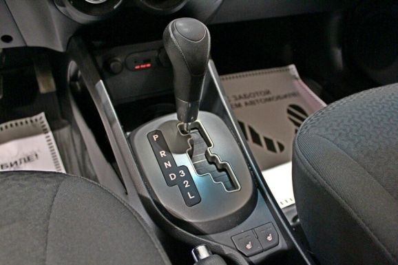 Kia Rio, 1.6 л, АТ, 2012 фото 1