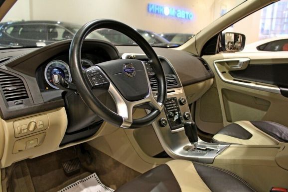 Volvo XC60, 2.4 л, АТ, 2013 фото 9