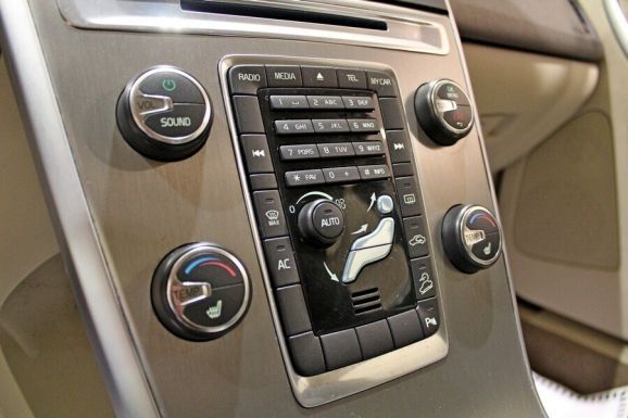 Volvo XC60, 2.4 л, АТ, 2013 фото 10