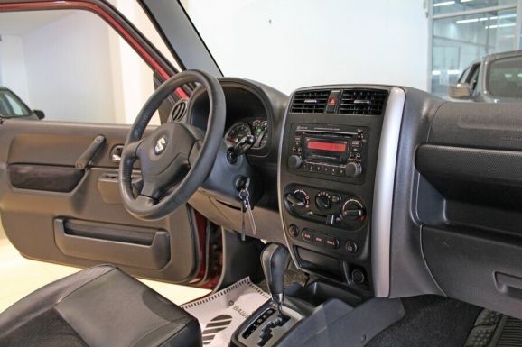 Suzuki Jimny, 1.3 л, АТ, 2010 фото 7