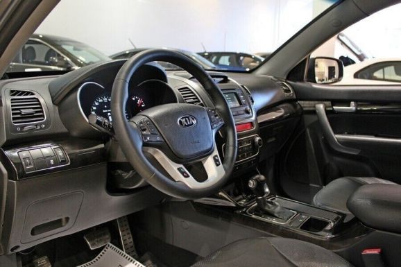 Kia Sorento, 2.4 л, АТ, 2013 фото 2