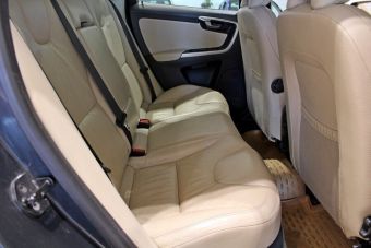 Volvo XC60, 2.4 л, АКПП, 2011 фото 8