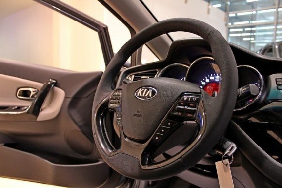 Kia Ceed, 1.6 л, АТ, 2015 фото 2