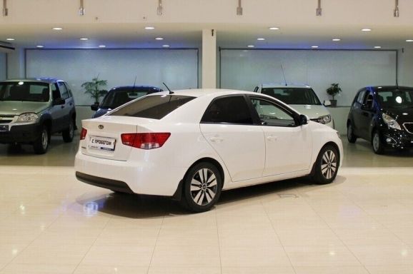 Kia Cerato, 1.6 л, АТ, 2012 фото 6